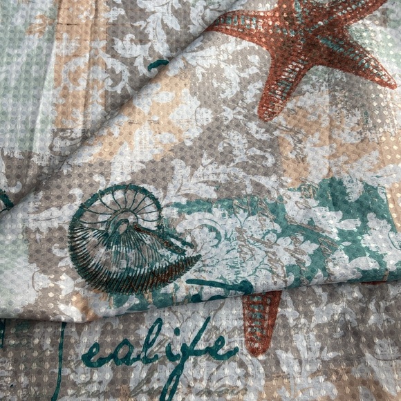 Like new shower curtain - Picture 1 of 7